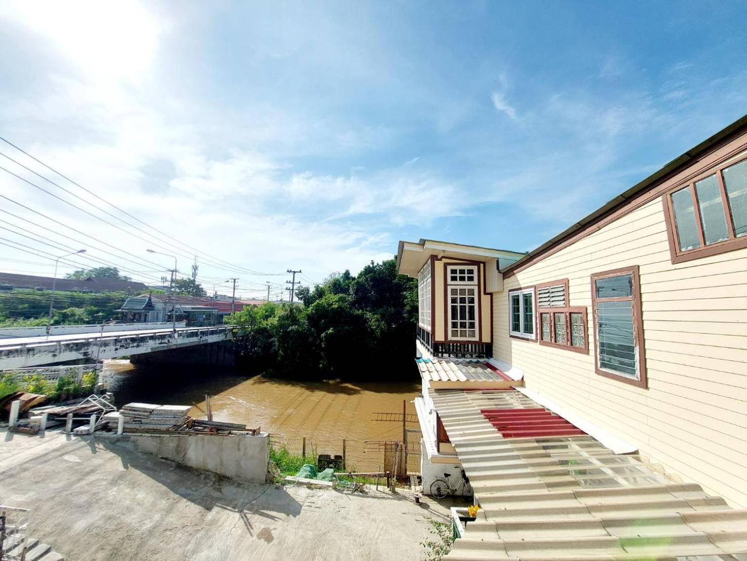 Hello Sunshine Hostel Phra Nakhon Si Ayutthaya Ngoại thất bức ảnh