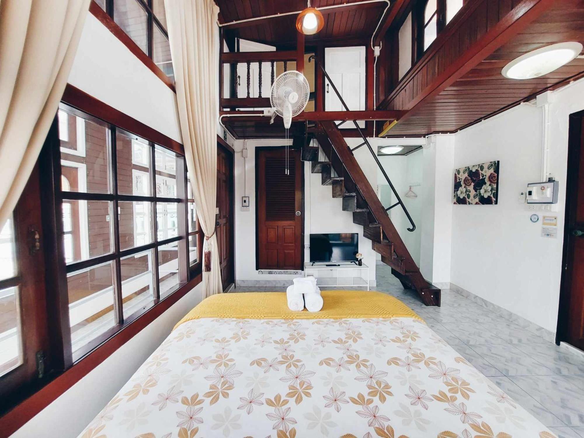Hello Sunshine Hostel Phra Nakhon Si Ayutthaya Ngoại thất bức ảnh