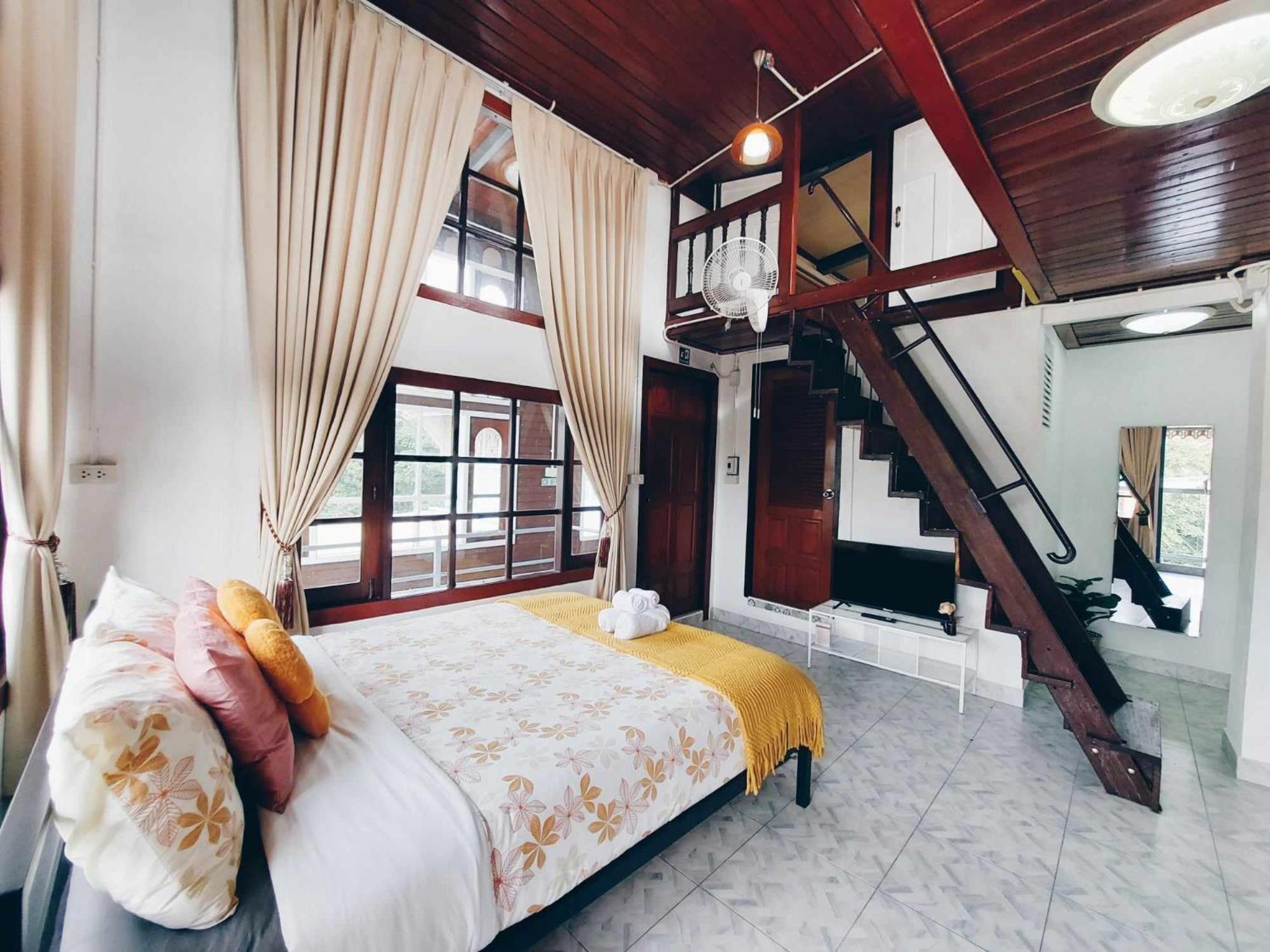 Hello Sunshine Hostel Phra Nakhon Si Ayutthaya Ngoại thất bức ảnh