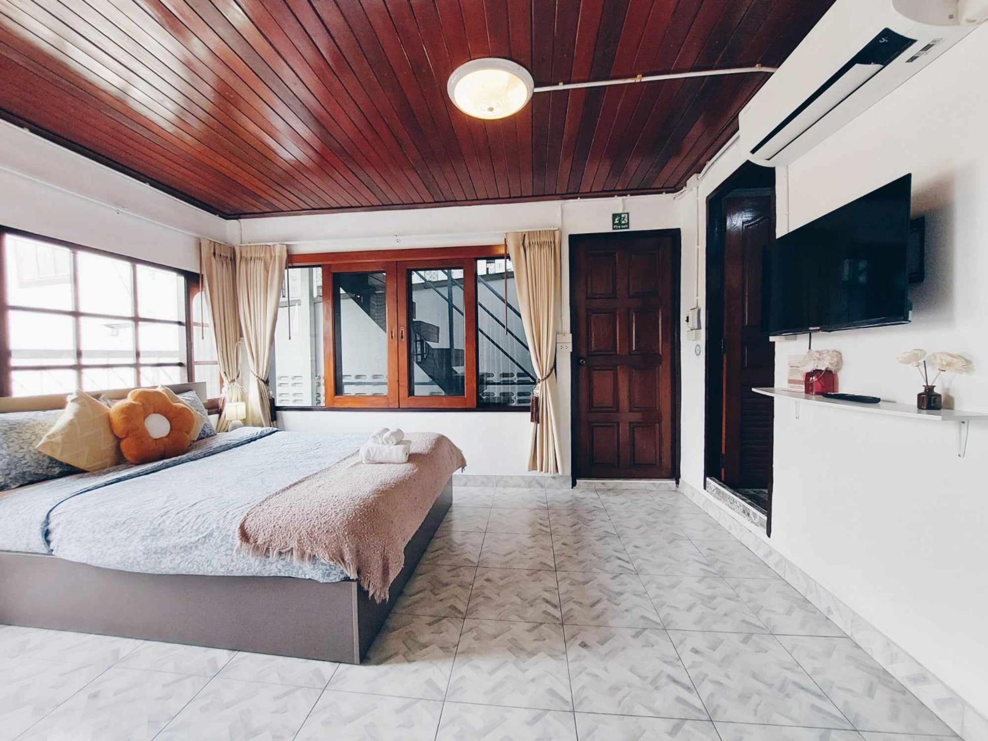 Hello Sunshine Hostel Phra Nakhon Si Ayutthaya Ngoại thất bức ảnh