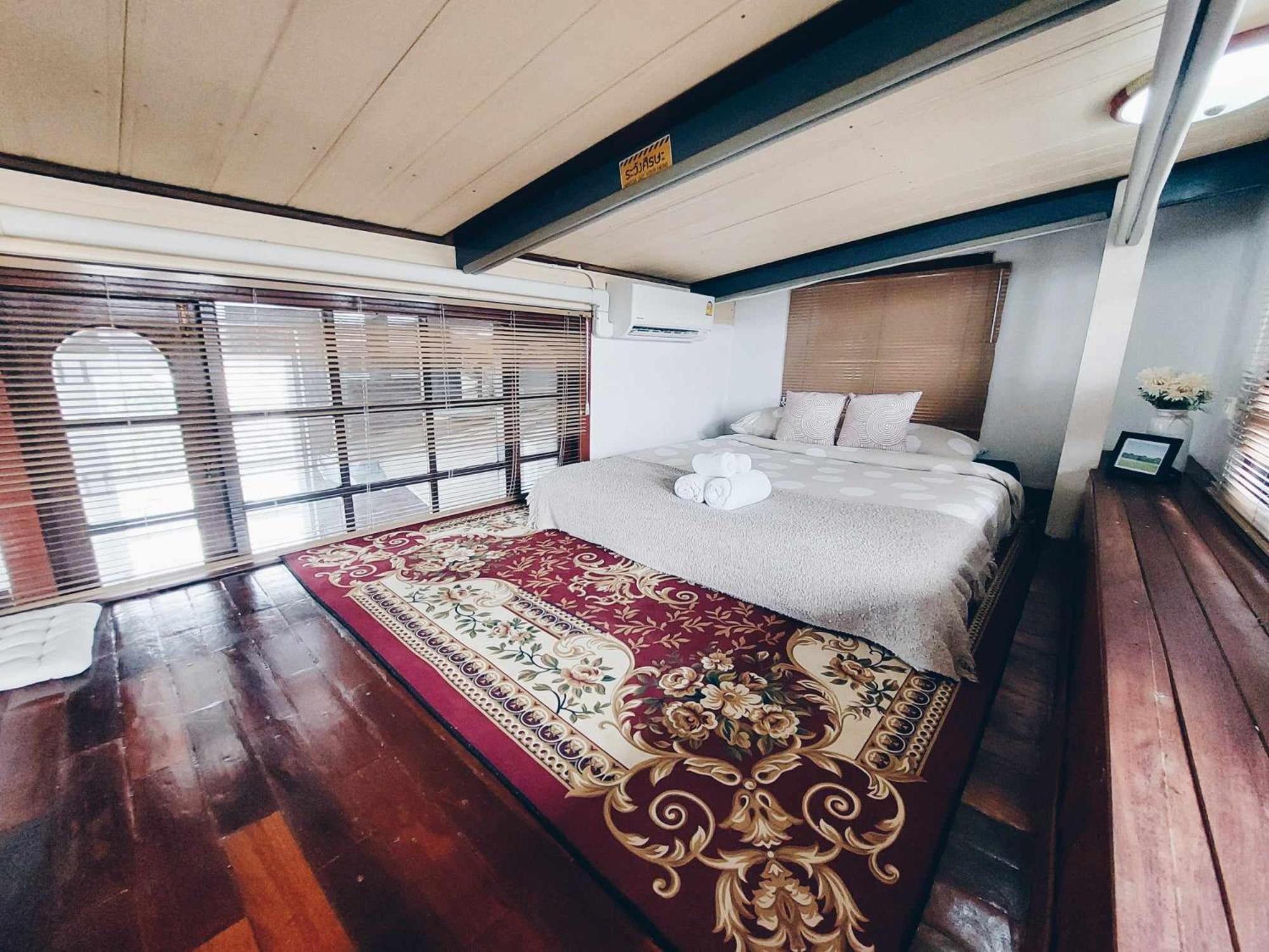 Hello Sunshine Hostel Phra Nakhon Si Ayutthaya Ngoại thất bức ảnh